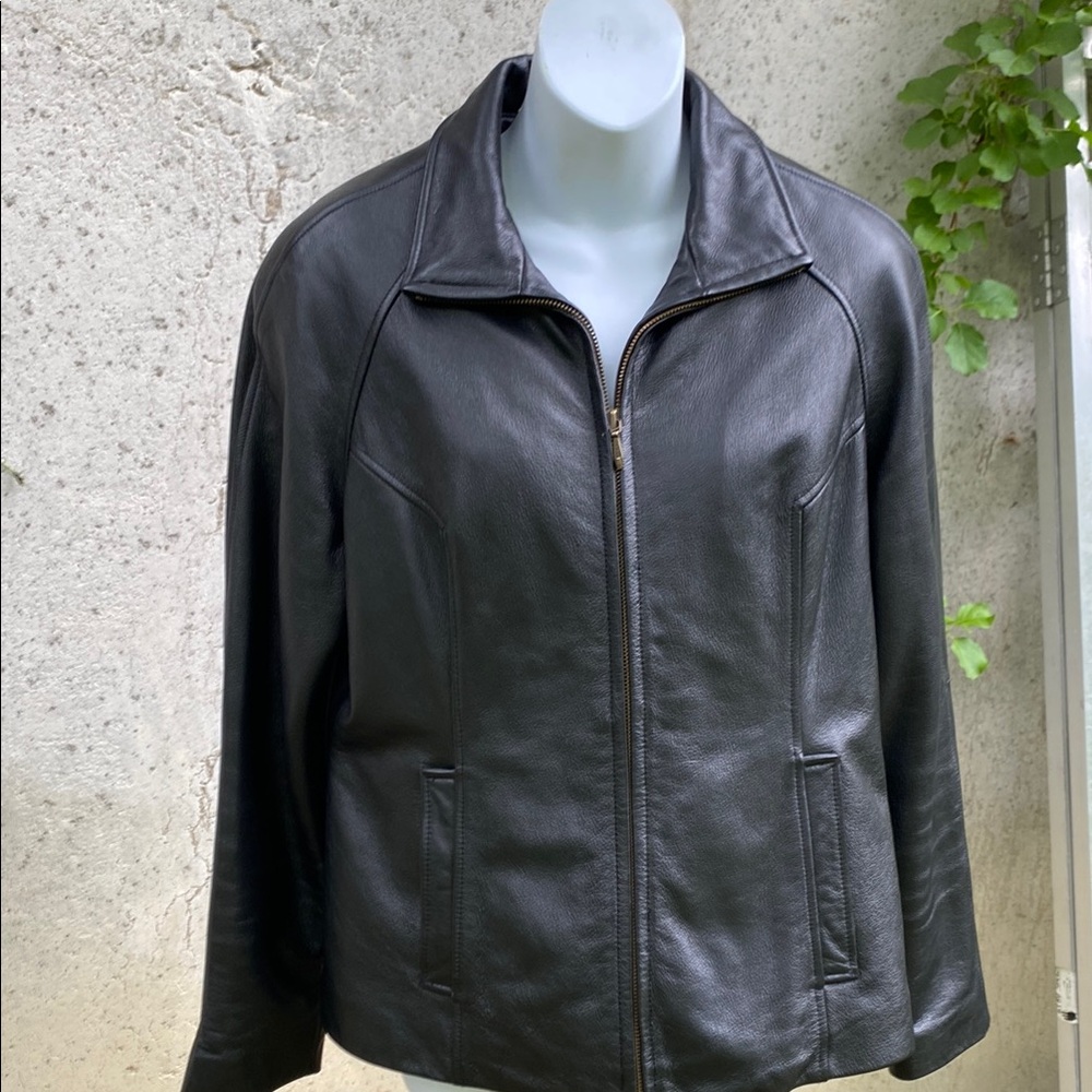 Women’s Large Wilsons Leather Black Jacket with Tailored Fit Removable Liner